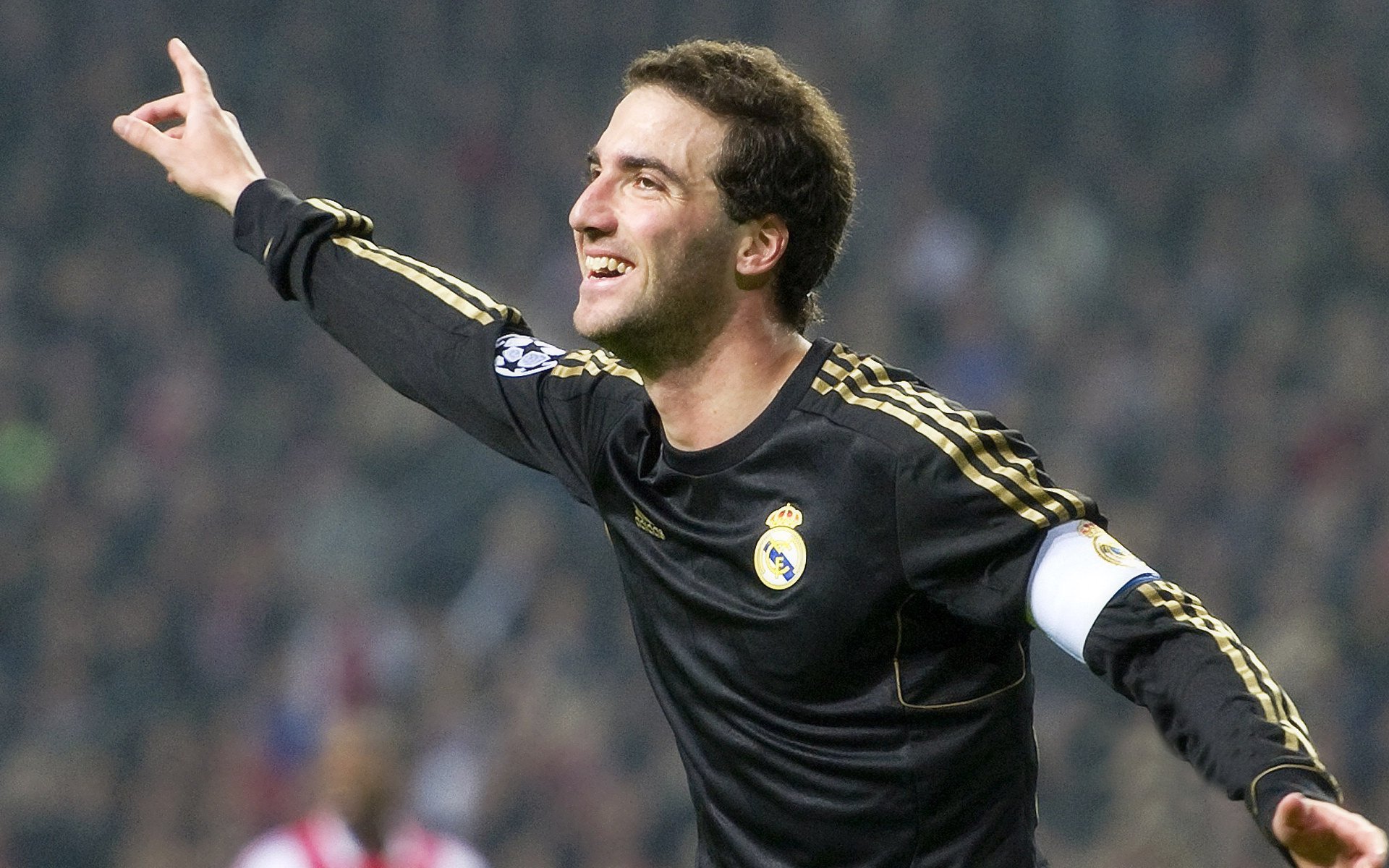 C罗：我的身体状态依然出色，还能踢很久，c罗身体指标