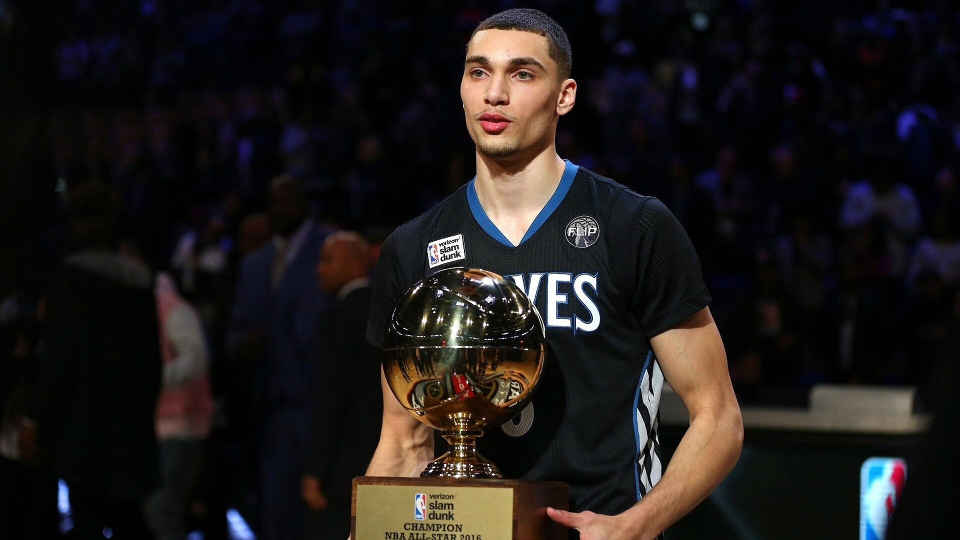 LOL世界赛操作极致震撼，lol世界赛制